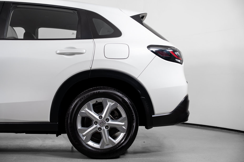 Used 2024 Honda HR-V LX image 15