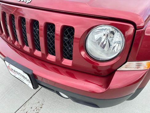Used 2016 Jeep Patriot Sport w/ Power Value Group FWD image 10