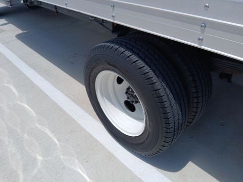 Used 2023 Ford E-450 and Econoline 450 Super Duty w/ Power Windows & Locks Group RWD image 9