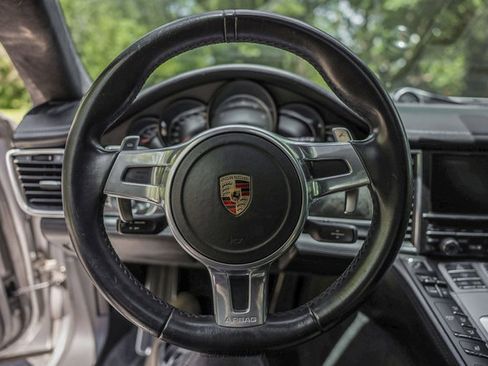 Used 2016 Porsche Panamera GTS AWD/4WD image 25
