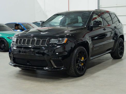 Used 2018 Jeep Grand Cherokee Trackhawk image 3