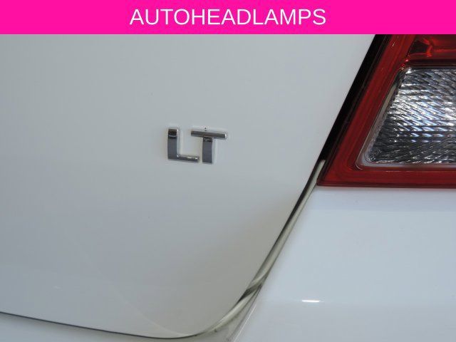 Used 2018 Chevrolet Trax LT w/ LT Convenience Package FWD image 12