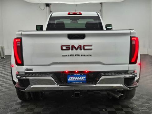 New 2026 GMC Sierra 3500 Pro image 9