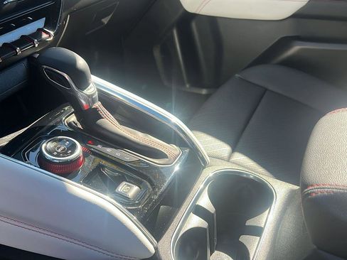 Used 2023 GMC Canyon AT4X image 13