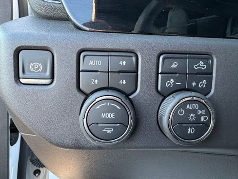 Certified 2024 Chevrolet Silverado 1500 ZR2 w/ ZR2 Bison Edition image 17