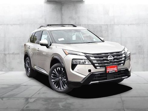 New 2026 Nissan Rogue Platinum image 2