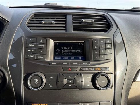 Used 2018 Ford Explorer FWD image 14