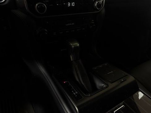 Used 2023 Lexus GX 460 Premium w/ Premium Package AWD/4WD image 22