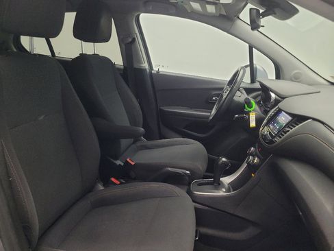Used 2020 Chevrolet Trax LS w/ Tint and Cruise Package image 21