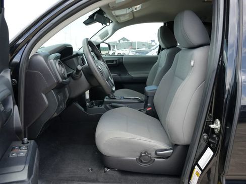 Used 2020 Toyota Tacoma SR RWD image 15