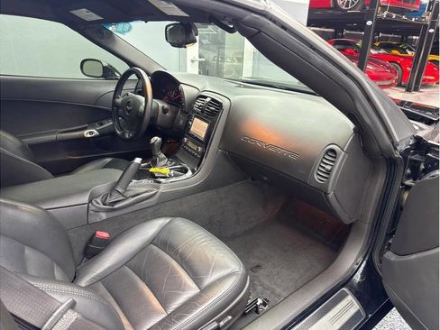 Used 2008 Chevrolet Corvette Coupe w/ Preferred Equipment Group RWD image 16