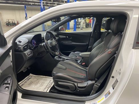 Used 2019 Hyundai Veloster Turbo image 30
