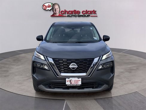 Used 2023 Nissan Rogue S image 9