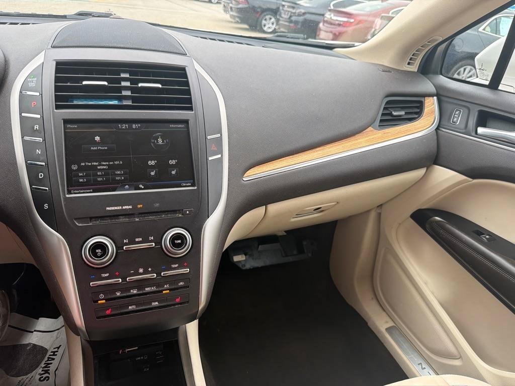 Used 2015 Lincoln MKC AWD w/ Equipment Group 101A Select image 18