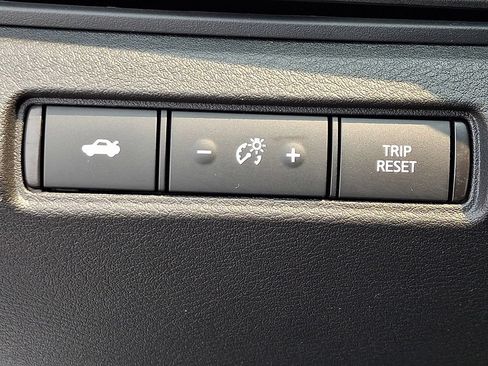 Certified 2024 Nissan Altima 2.5 SV FWD image 24