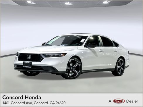 Used 2024 Honda Accord Sport image 1