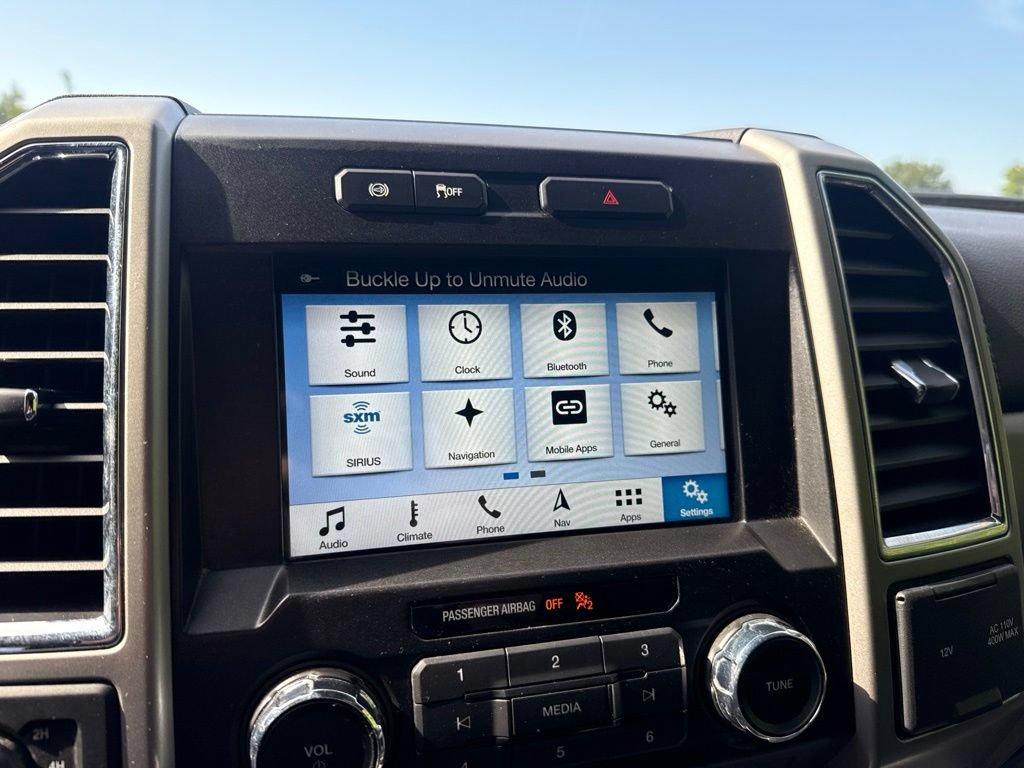 Used 2018 Ford F250 Lariat w/ Snow Plow Prep Package AWD/4WD image 28