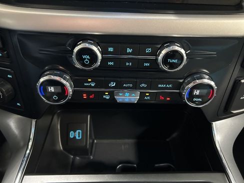 Certified 2021 Ford F150 XLT w/ Equipment Group 302A High image 27