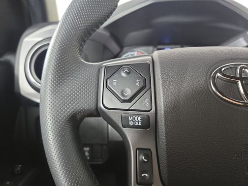 Used 2021 Toyota Tacoma TRD Off-Road AWD/4WD image 14
