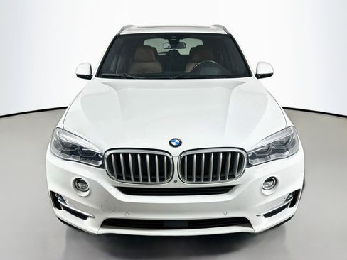 Used 2018 BMW X5 xDrive50i w/ Executive Package AWD/4WD image 2