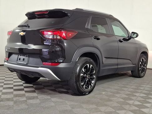 Used 2023 Chevrolet TrailBlazer LT FWD image 9