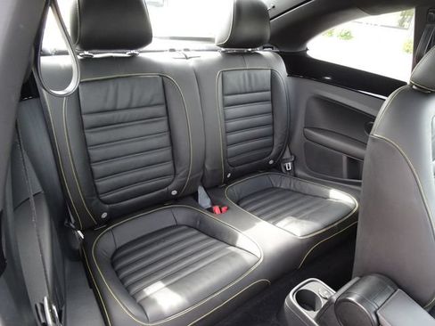 Used 2014 Volkswagen Beetle GSR FWD image 16