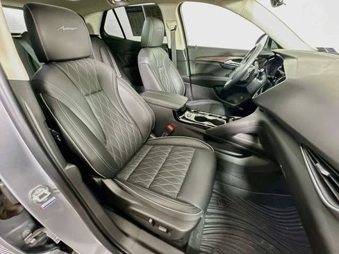 Used 2023 Buick Envision Avenir AWD/4WD image 36