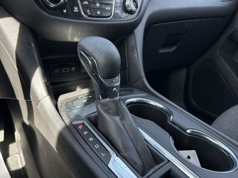 Used 2023 Chevrolet Equinox LT AWD/4WD image 45