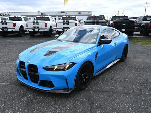 Used 2025 BMW M4 CS AWD/4WD image 3