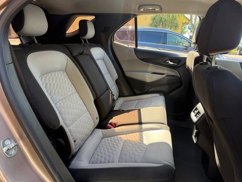 Used 2019 Chevrolet Equinox LS image 15