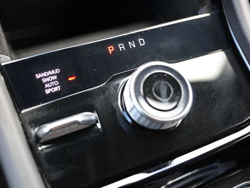 Used 2022 Jeep Grand Cherokee Limited AWD/4WD image 31