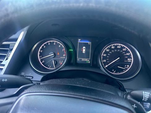 Used 2024 Toyota Camry SE image 18