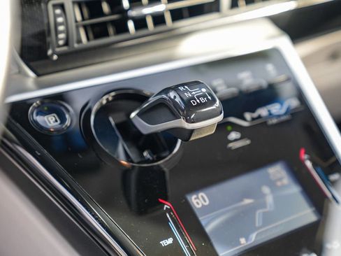 Used 2020 Toyota Mirai image 21