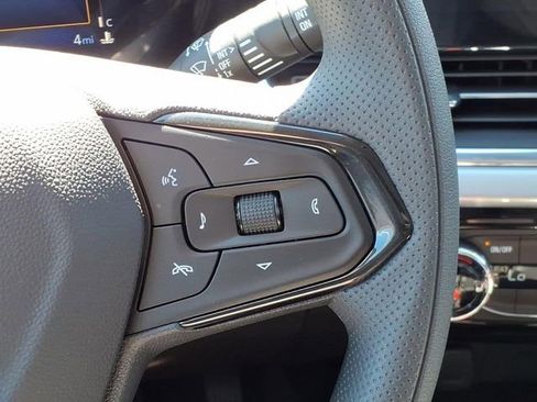 New 2026 Chevrolet Trax LT image 15
