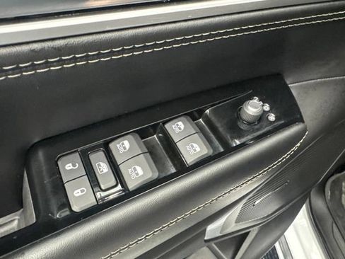 Used 2022 Jeep Wagoneer Series II AWD/4WD image 22