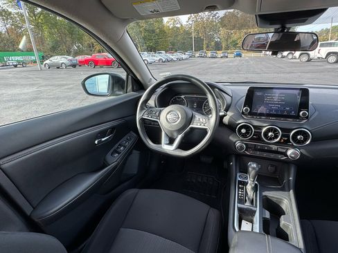 Used 2023 Nissan Sentra SV image 18