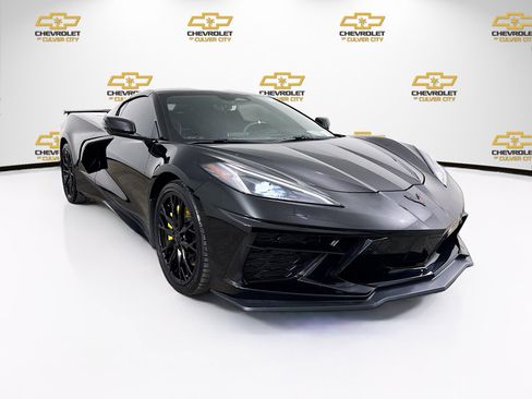 Used 2025 Chevrolet Corvette Stingray Premium Cpe w/ Z51 Performance Package RWD image 1