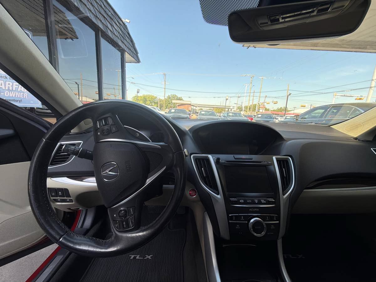 Used 2017 Acura TLX w/ Technology Package FWD image 5