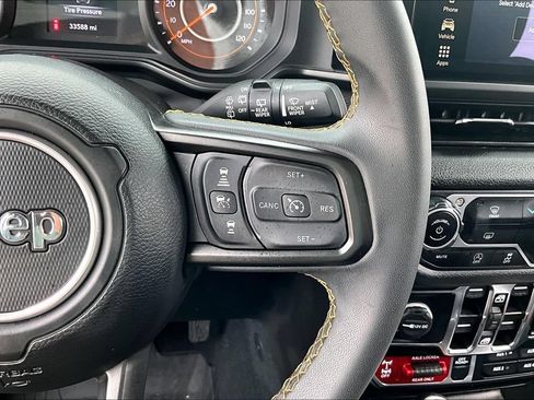 Used 2024 Jeep Wrangler Unlimited Sport AWD/4WD image 12