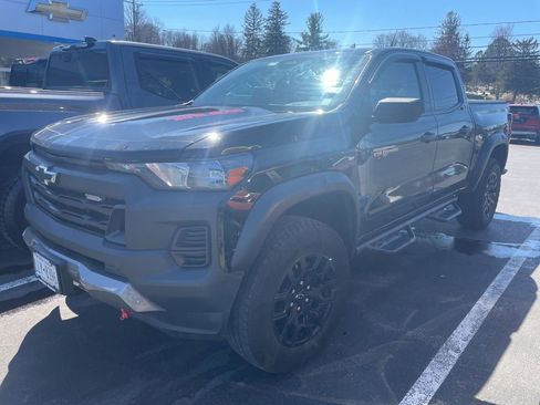 Used 2024 Chevrolet Colorado Trail Boss w/ Advanced Trailering Package AWD/4WD image 1