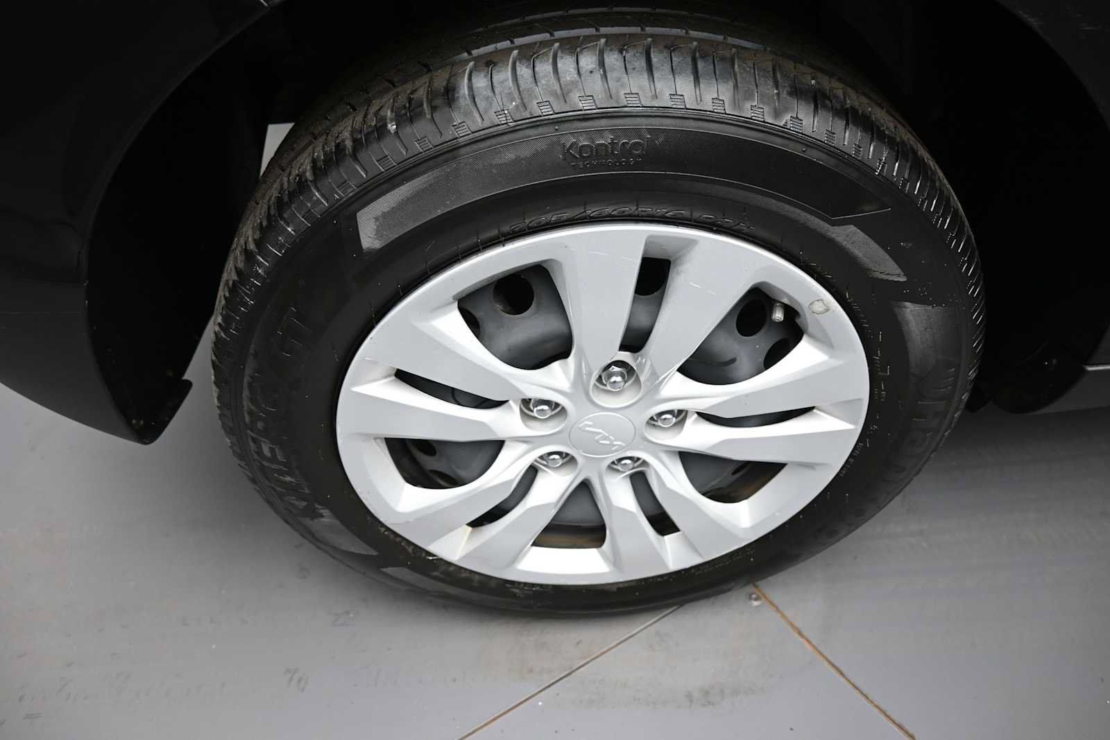 Used 2022 Kia Soul LX FWD image 11