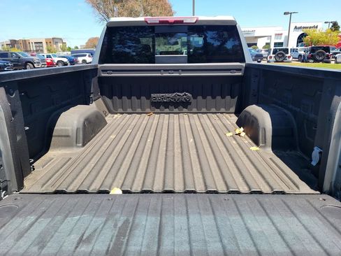Used 2024 Chevrolet Silverado 1500 High Country w/ Z71 Off-Road Package AWD/4WD image 6