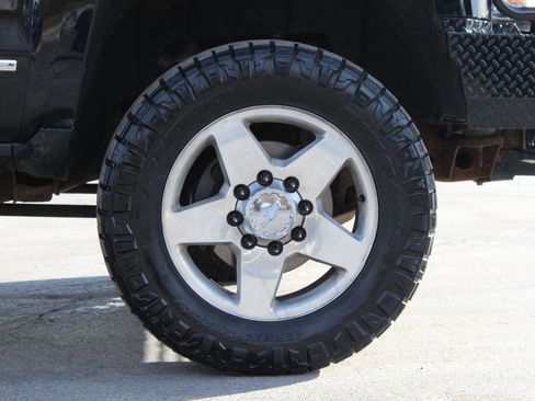 Used 2017 Chevrolet Silverado 2500 High Country image 23