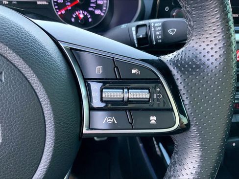 Used 2023 Kia Forte GT-Line w/ GT-Line Premium Package FWD image 24