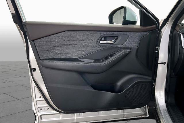 Certified 2023 Nissan Rogue SV FWD image 21
