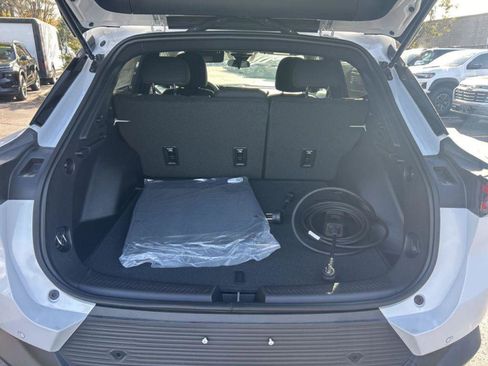 New 2026 Chevrolet Equinox EV LT w/ Comfort Package image 16
