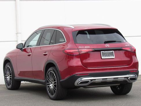 New 2025 Mercedes-Benz GLC 300 4MATIC image 5