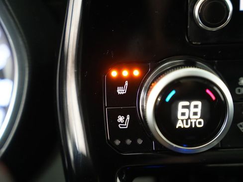 Used 2020 Toyota Highlander Limited image 25