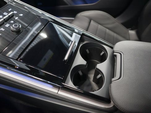 New 2026 Porsche Panamera 4 AWD/4WD image 16