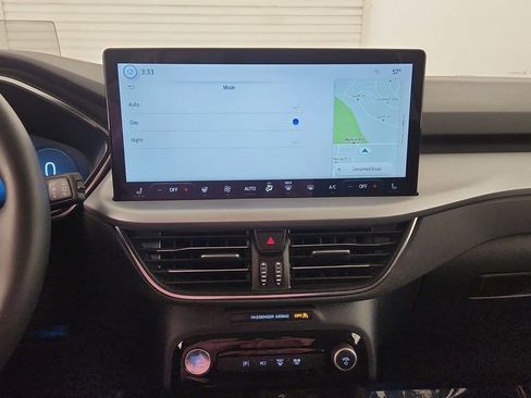 Used 2024 Ford Escape Platinum w/ Premium Technology Package image 12